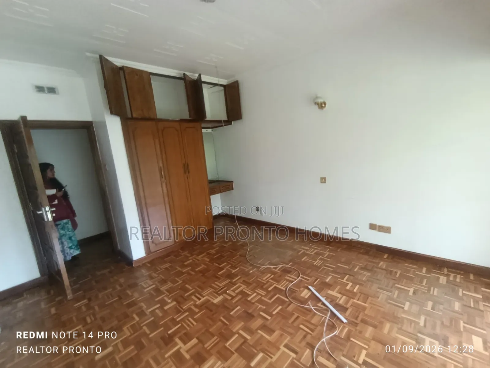 Commercial 7 Bedrooms House for Office Use in Lavington