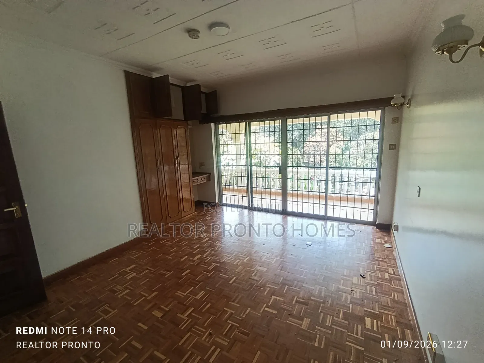 Commercial 7 Bedrooms House for Office Use in Lavington
