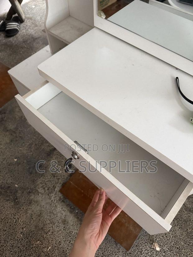 White Simple Dressing Table - thumbnail 4