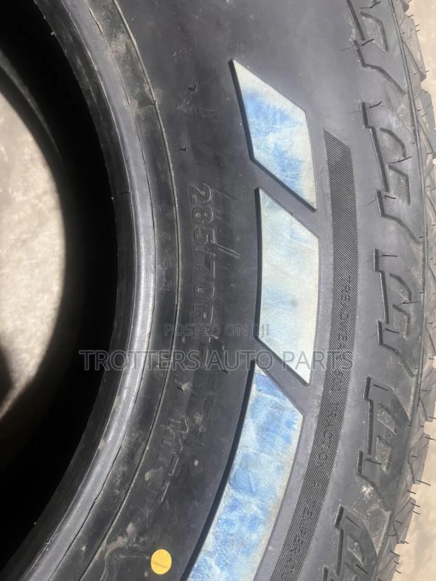 285/70/R17 a/T Durun - thumbnail 2