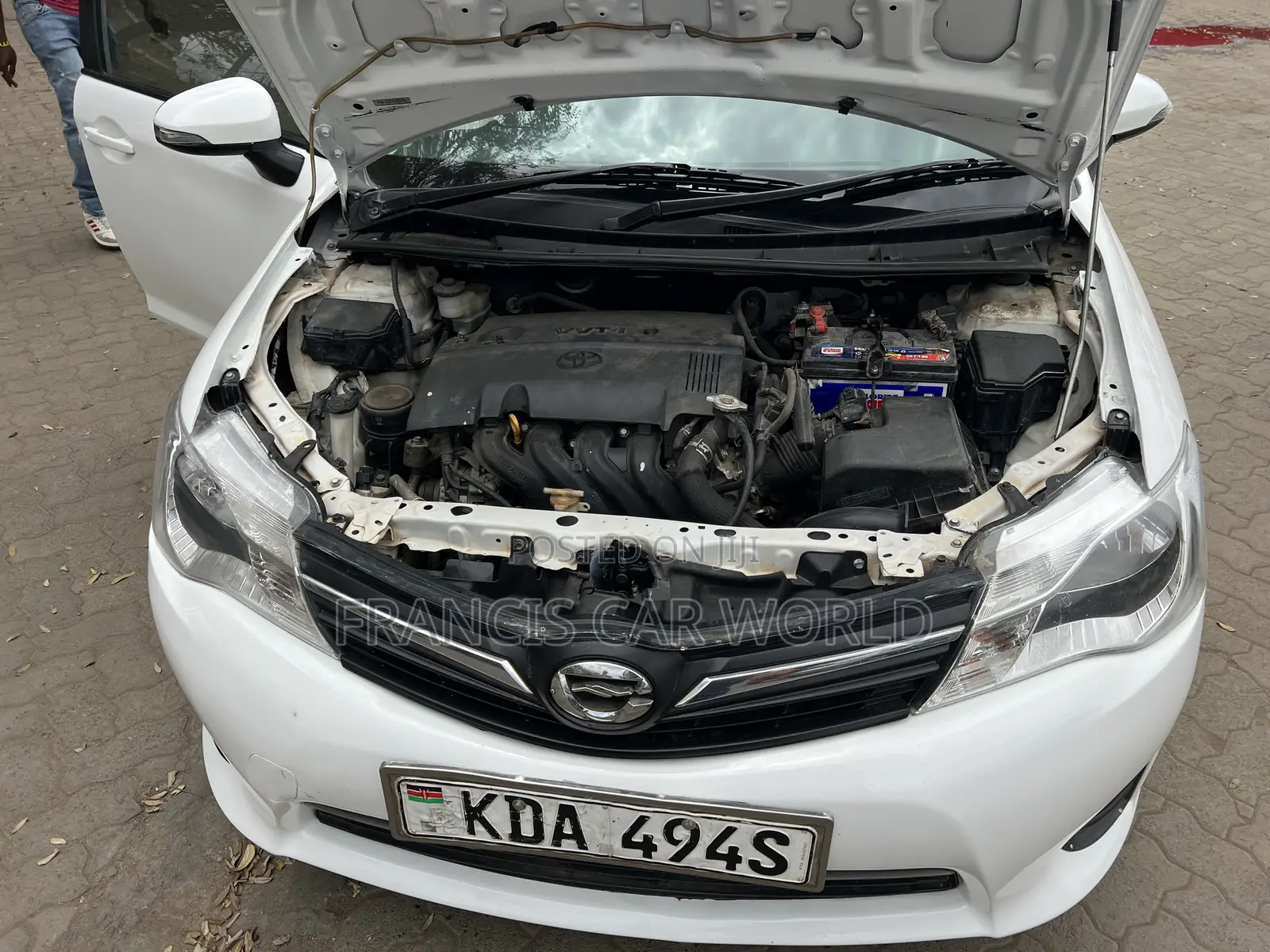 Toyota Axio 2013 Off white