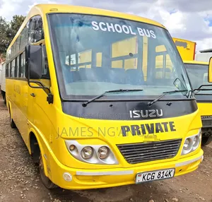 Isuzu NQR 2016 Yellow