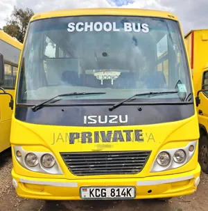 Isuzu NQR 2016 Yellow
