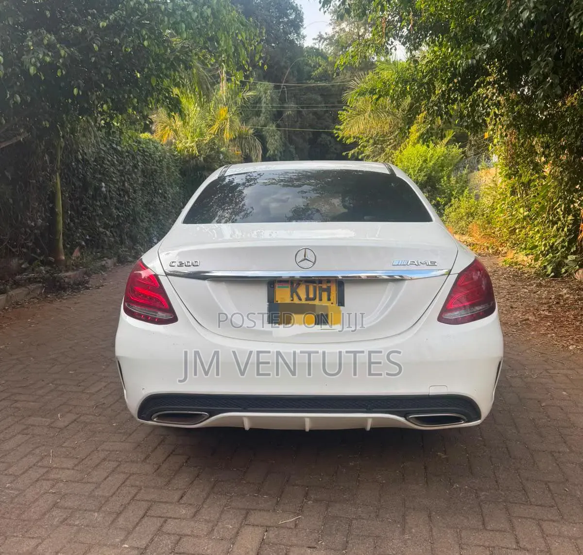 Mercedes-Benz C200 2014 White