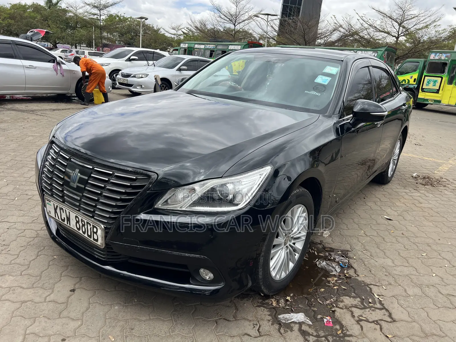 Toyota Crown 2012 Black