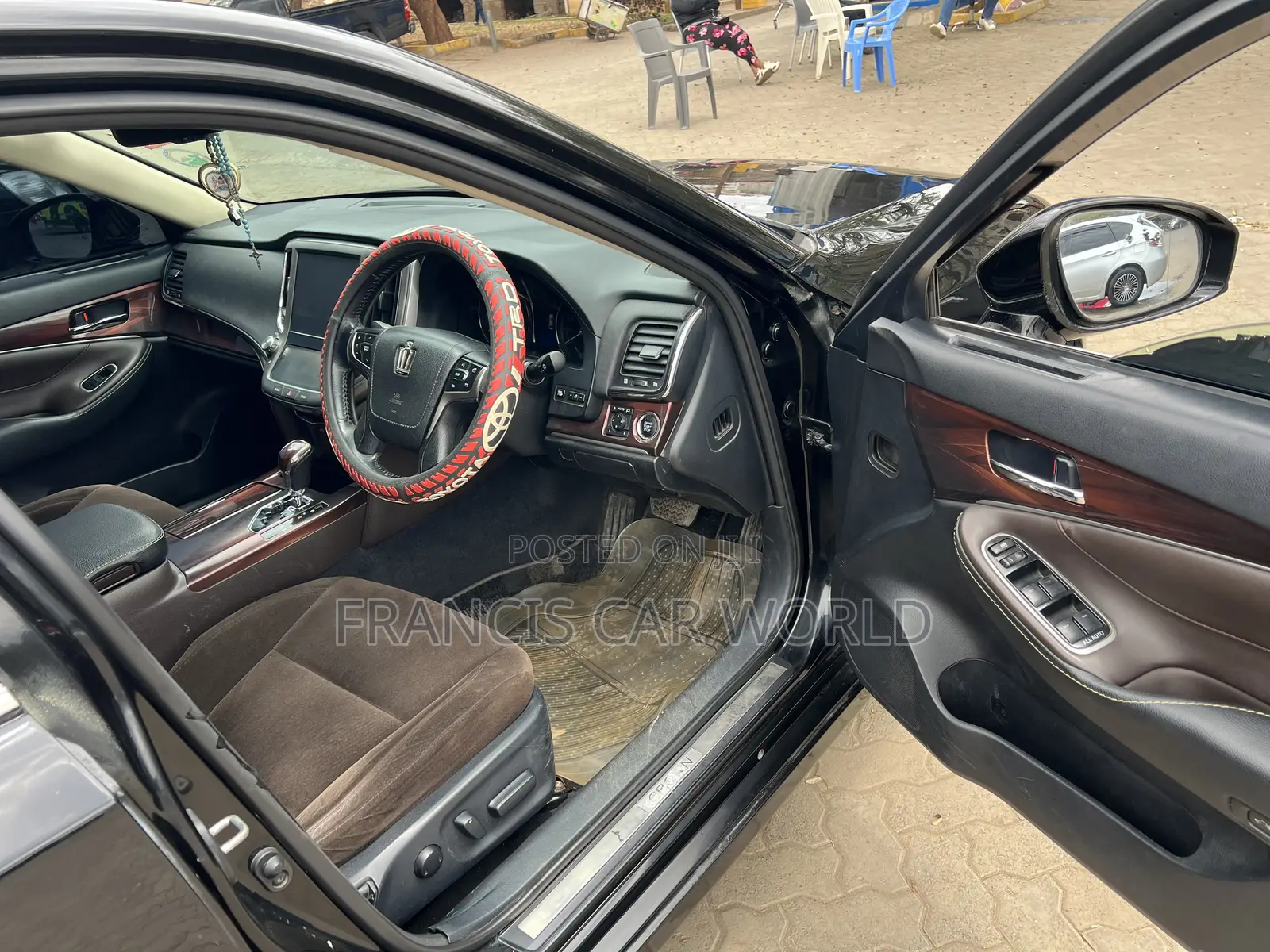 Toyota Crown 2012 Black