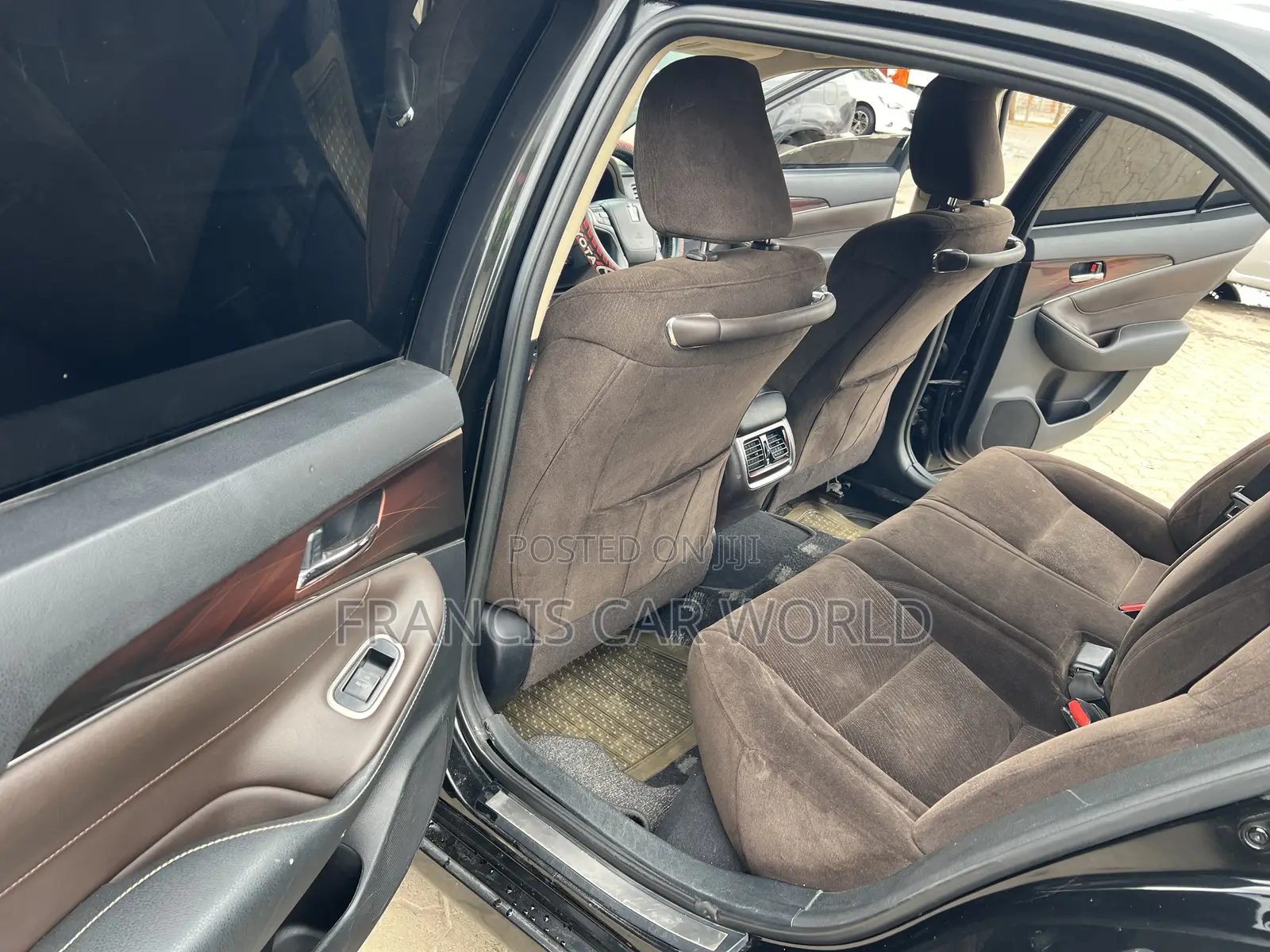 Toyota Crown 2012 Black
