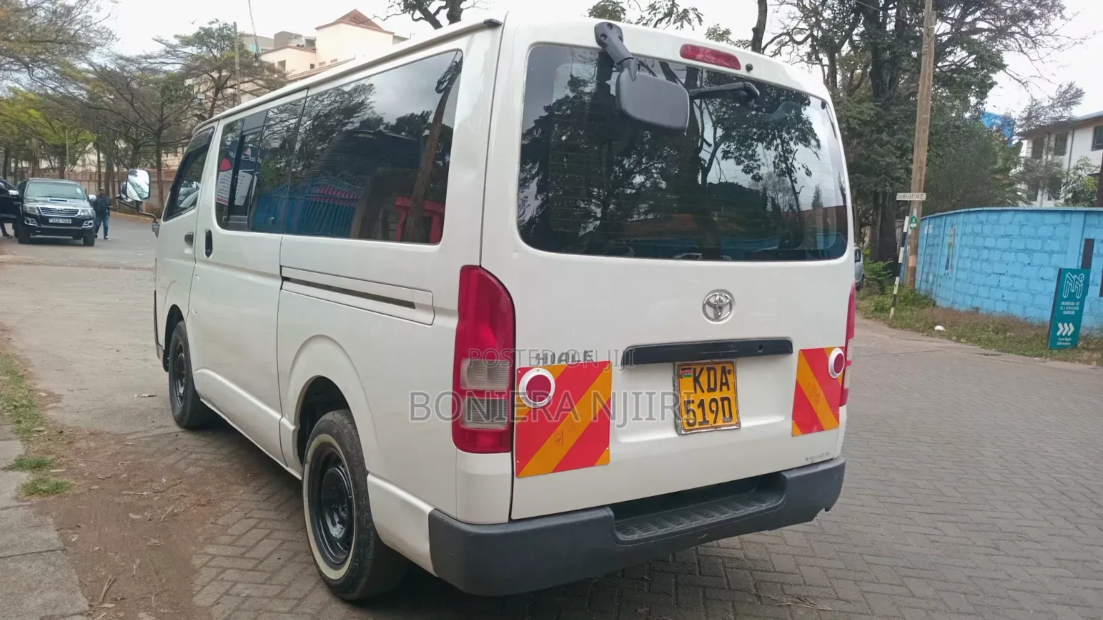 Toyota HiAce 2013 White