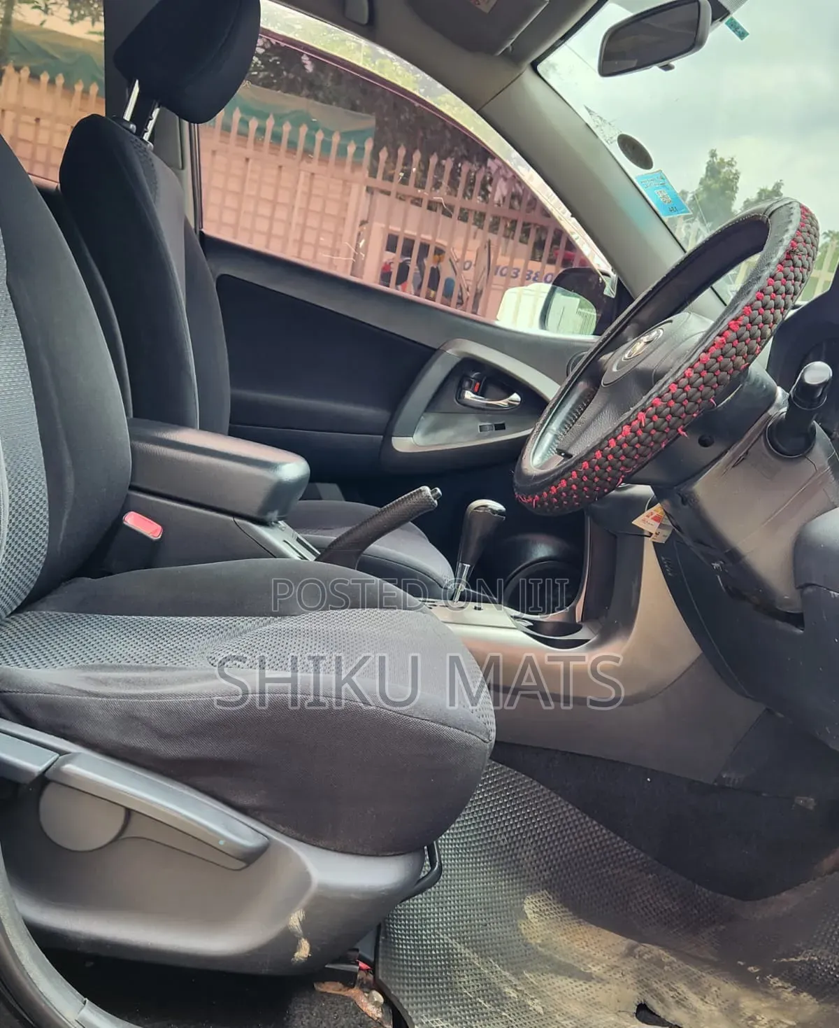 Toyota RAV4 2010 Black