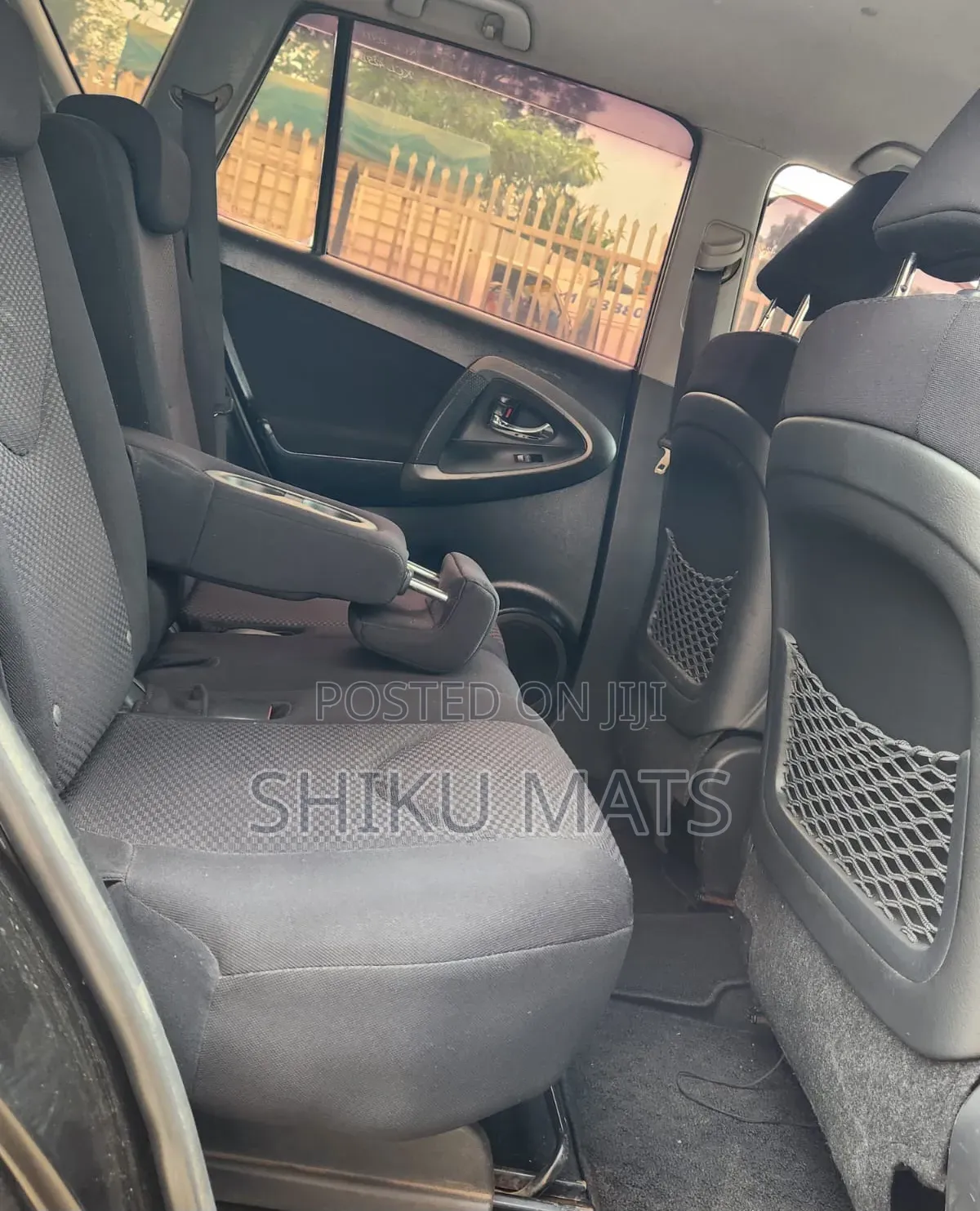 Toyota RAV4 2010 Black