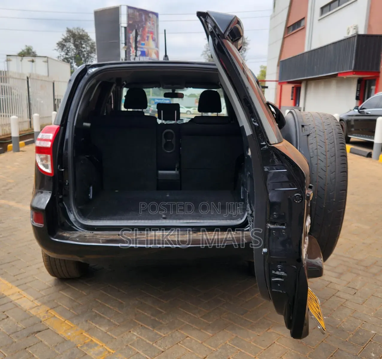 Toyota RAV4 2010 Black