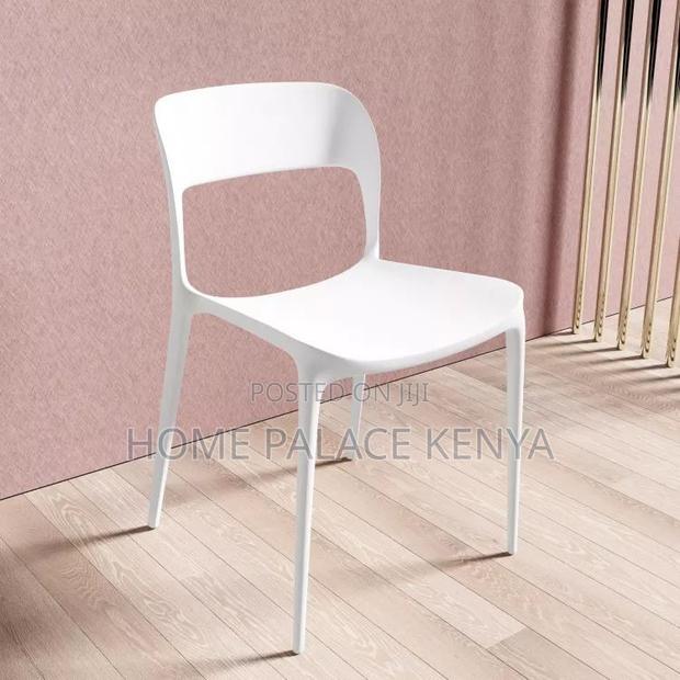 Dining Chair; Stackable Plastic Dining Chair for Easy Storage
