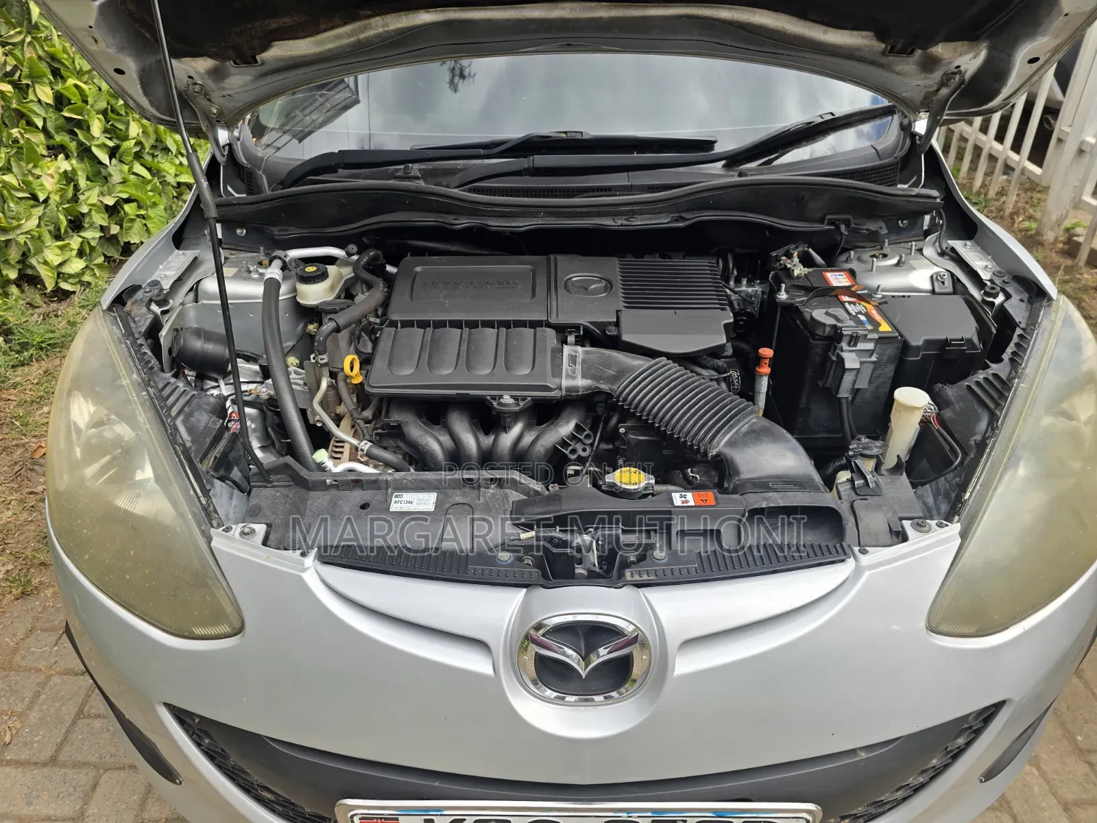 Mazda Demio 2011 Silver