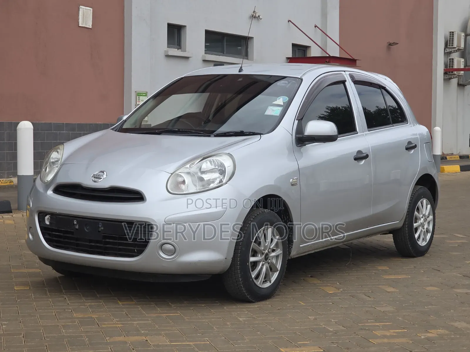 Nissan March 2014 Silver