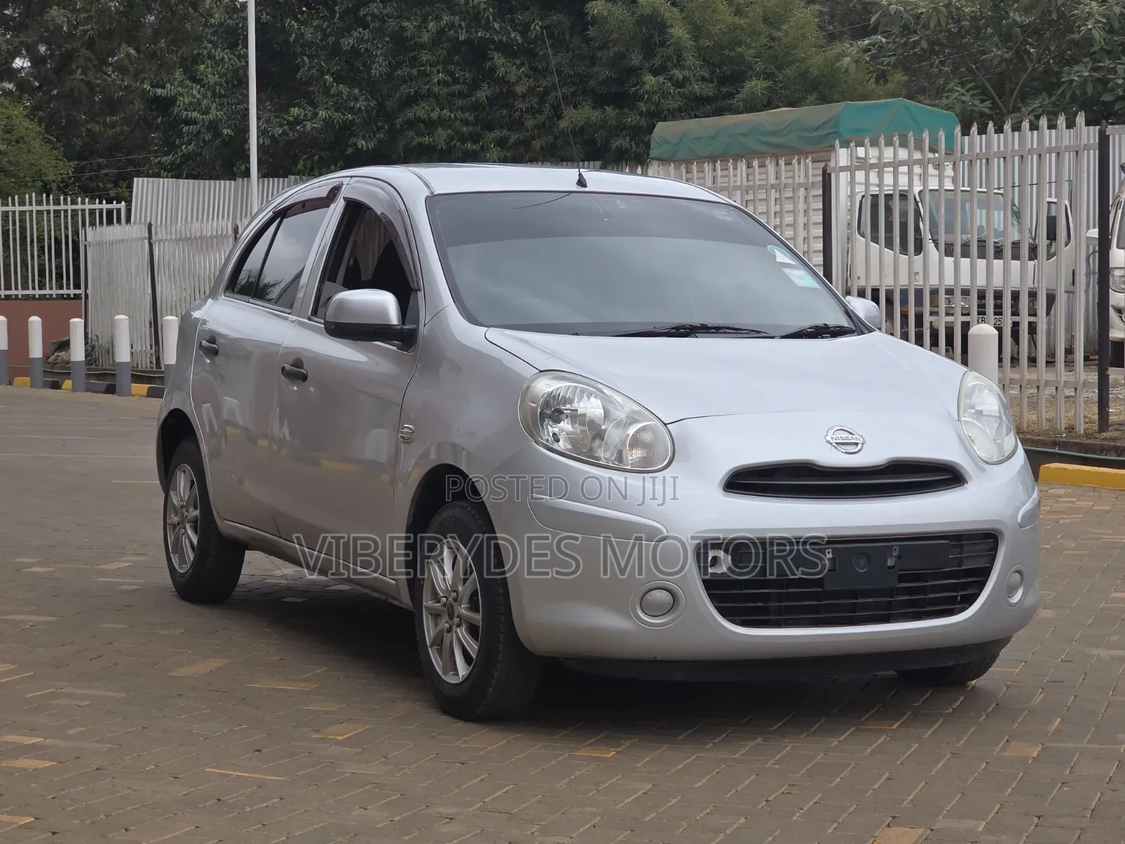 Nissan March 2014 Silver