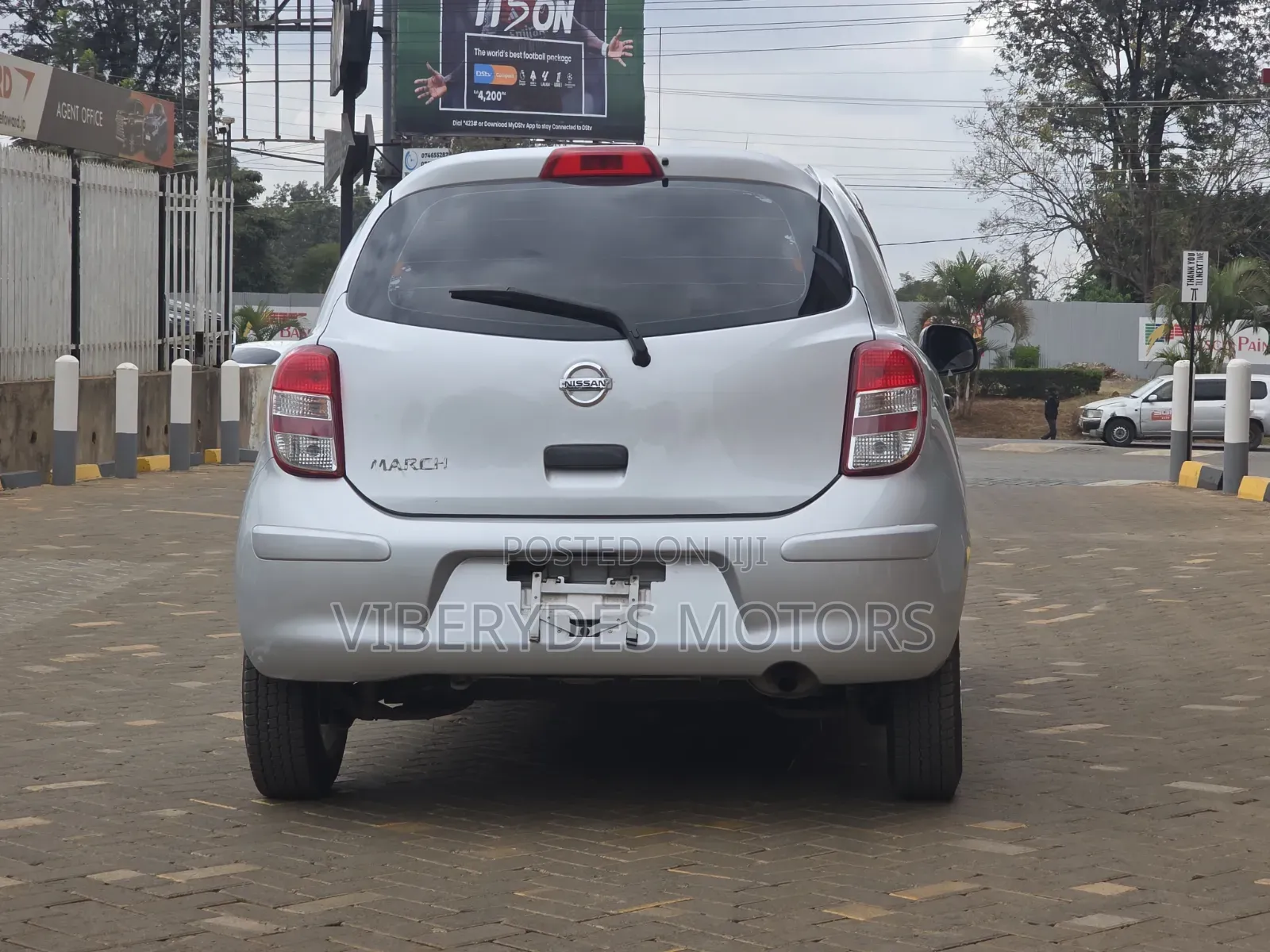 Nissan March 2014 Silver