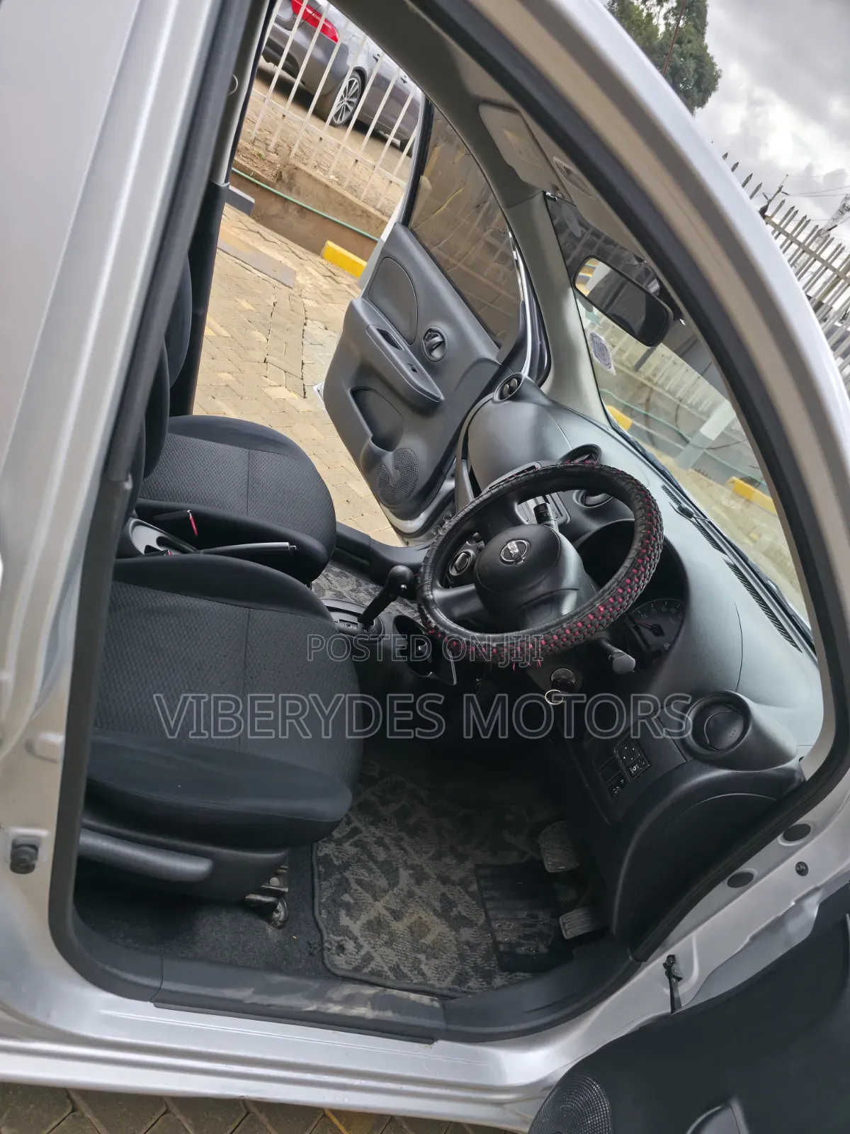 Nissan March 2014 Silver