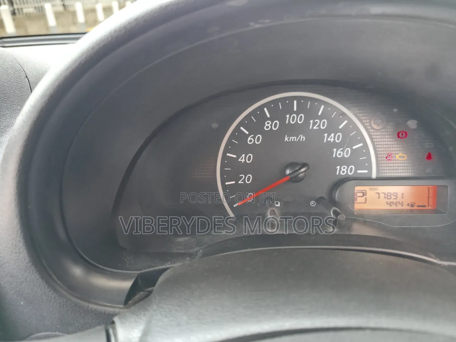 Nissan March 2014 Silver