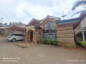 4bdrm Townhouse / Terrace in Lavington, Valley Arcade for rent
