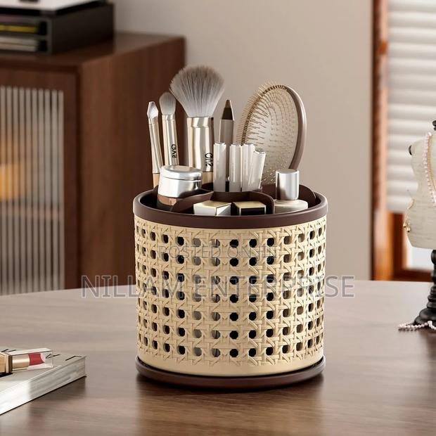 Retro Rattan Rotating Storage Organizer - thumbnail 4