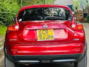 Nissan Juke 2011 Red