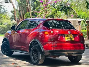 Nissan Juke 2011 Red