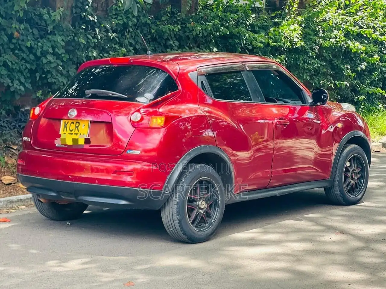 Nissan Juke 2011 Red