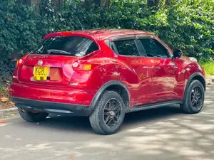 Nissan Juke 2011 Red