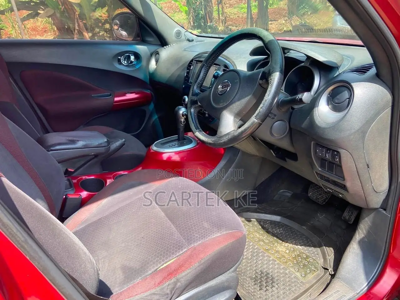 Nissan Juke 2011 Red