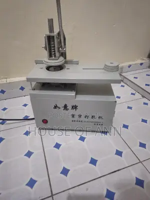Electric Curtain Eyelet Hole Punching Machine / Curtain Grommet