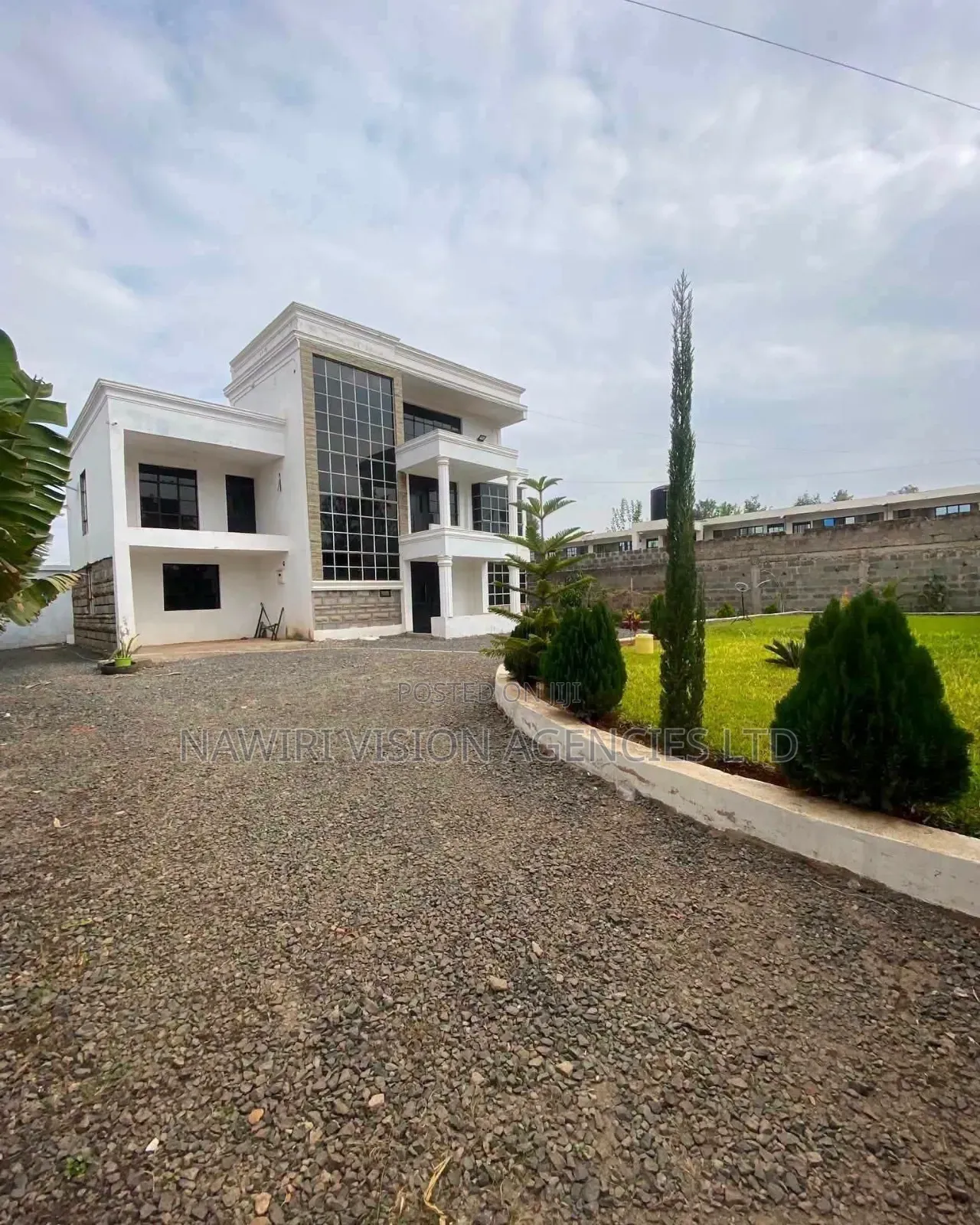 5bdrm Mansion in Ruai for rent