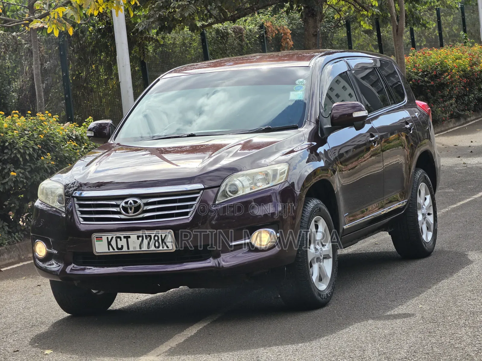 Toyota Vanguard 2011 Maroon