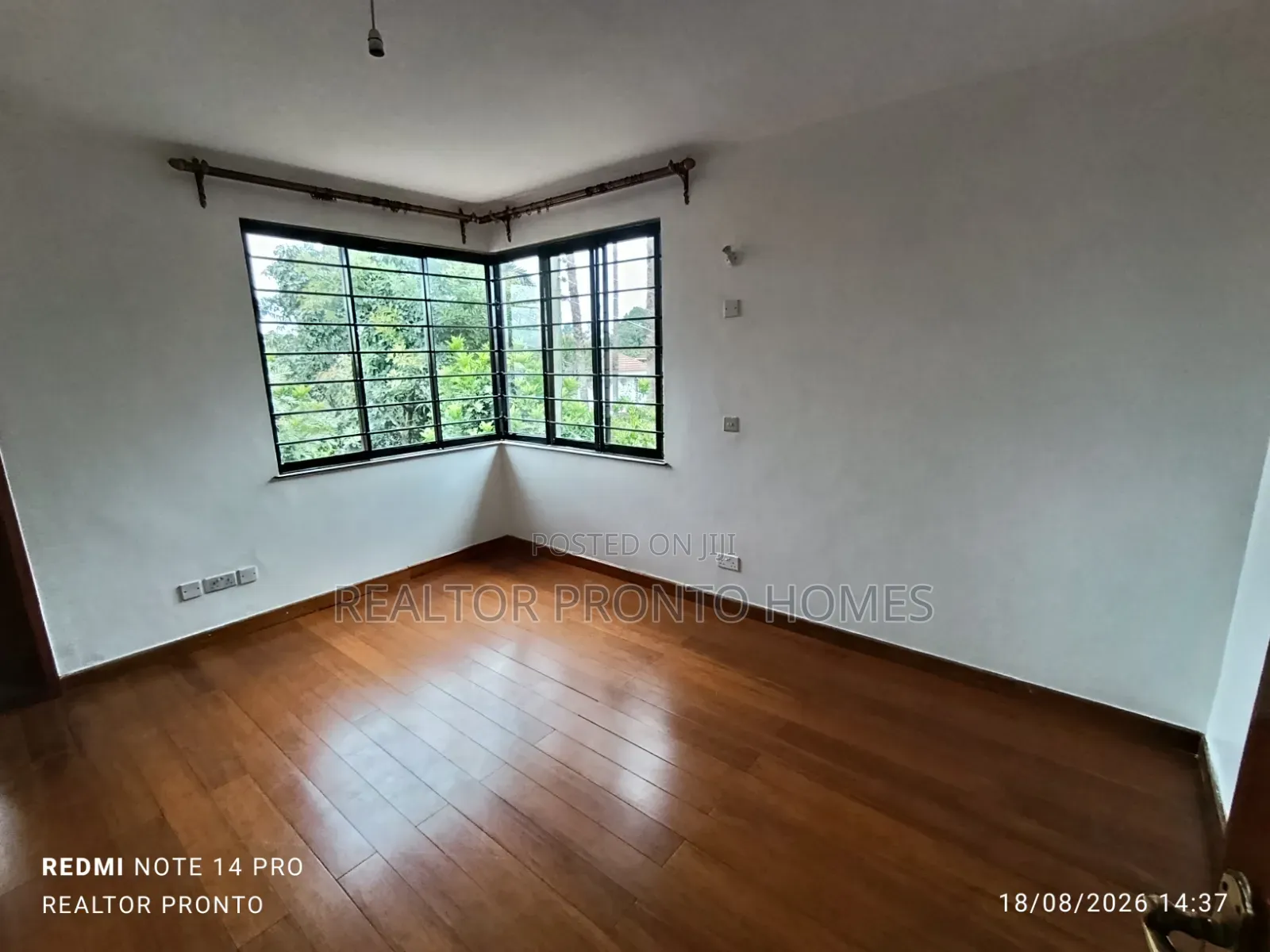 5bdrm Townhouse / Terrace in Lavington, Muthangari for rent