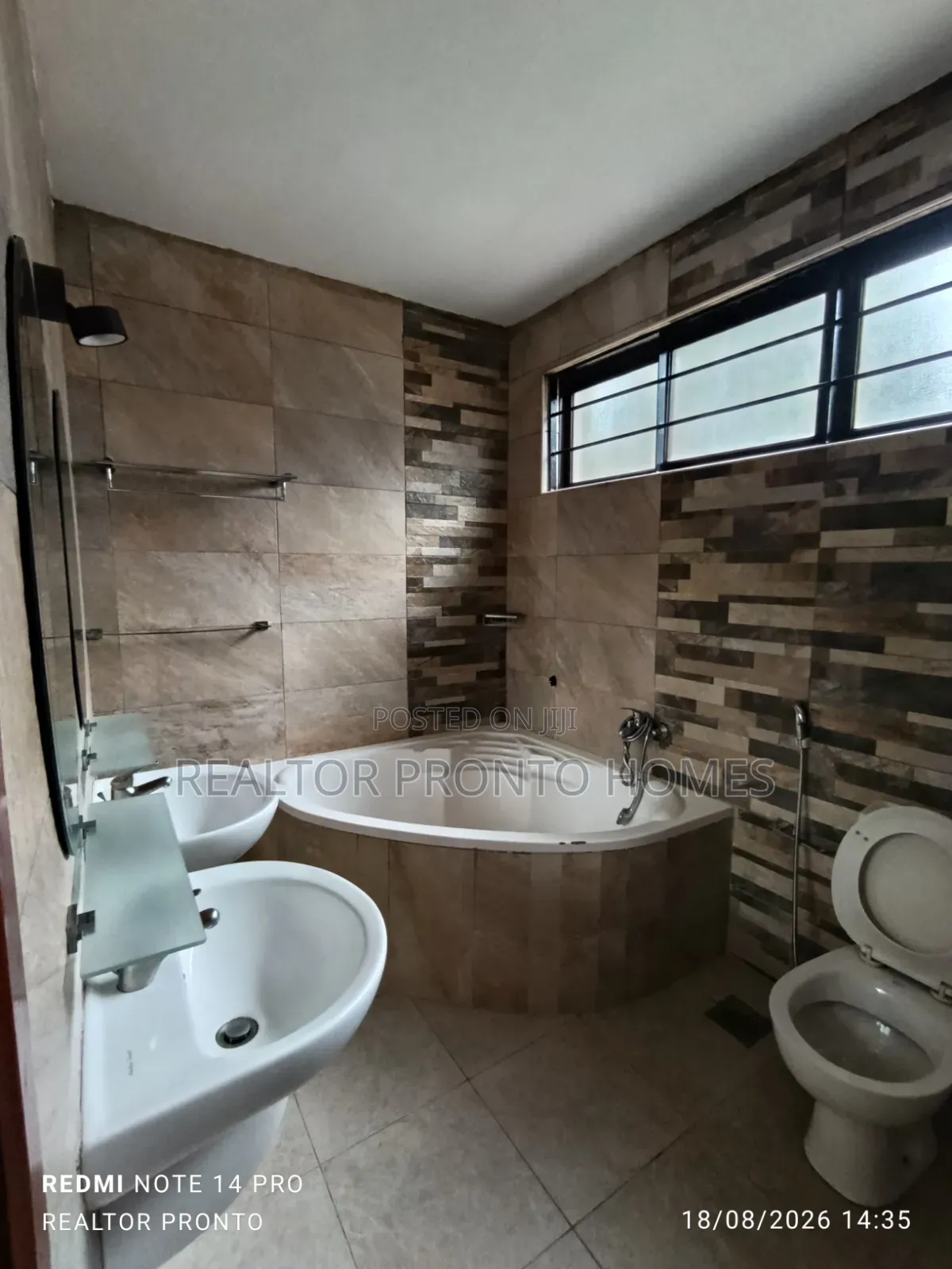 5bdrm Townhouse / Terrace in Lavington, Muthangari for rent