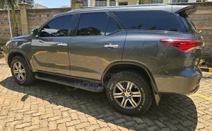 Toyota Fortuner 2016 Gray