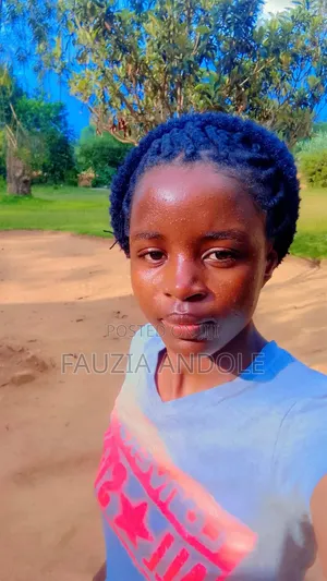 House Girl Looking for Job
