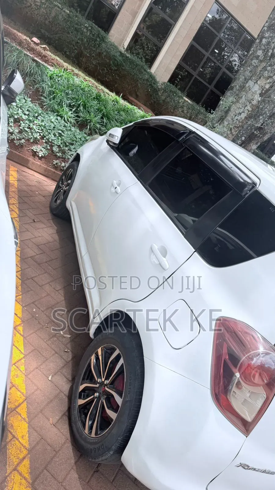 Toyota Ractis 2008 White