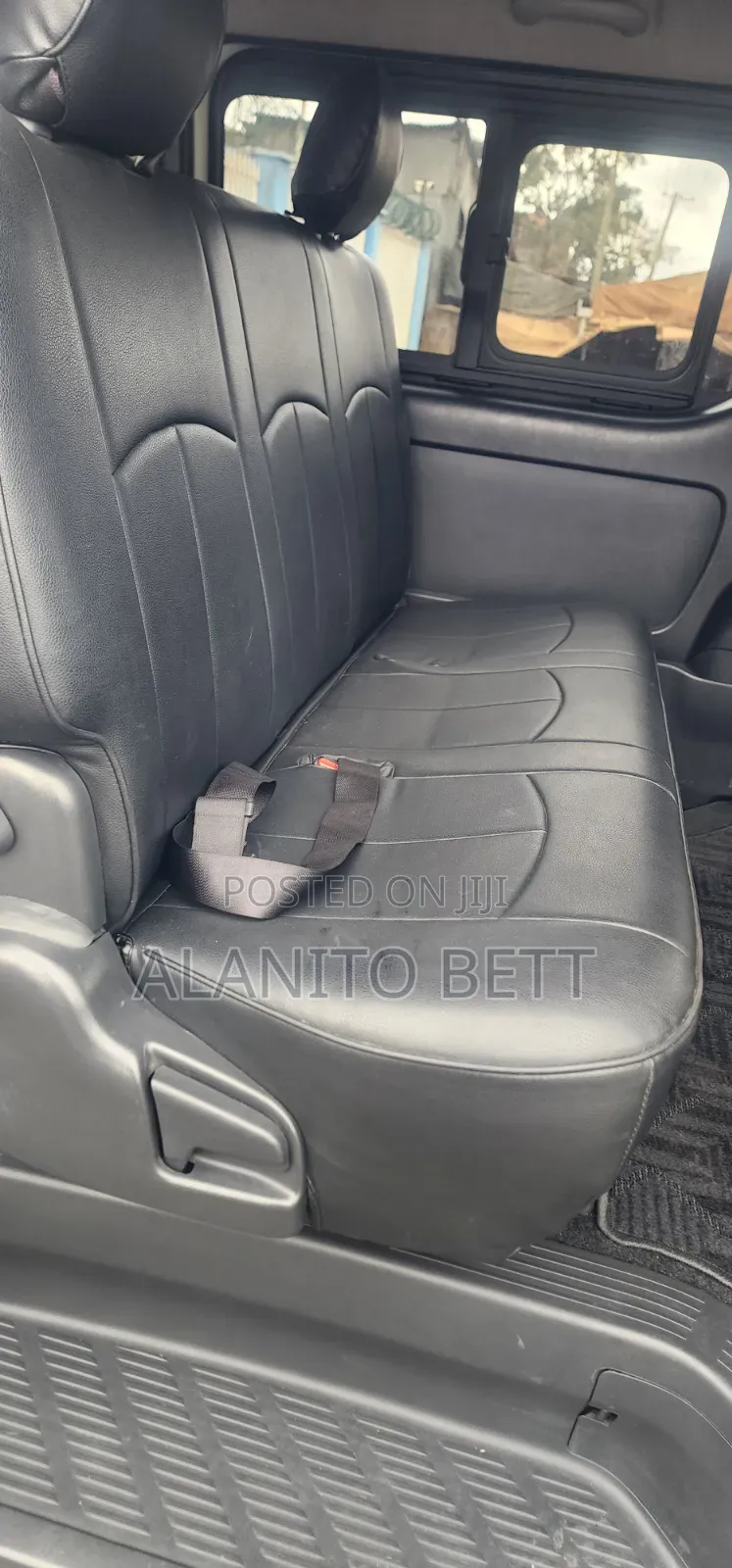Toyota HiAce 2019 White