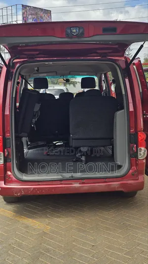 Nissan NP200 2014 Maroon