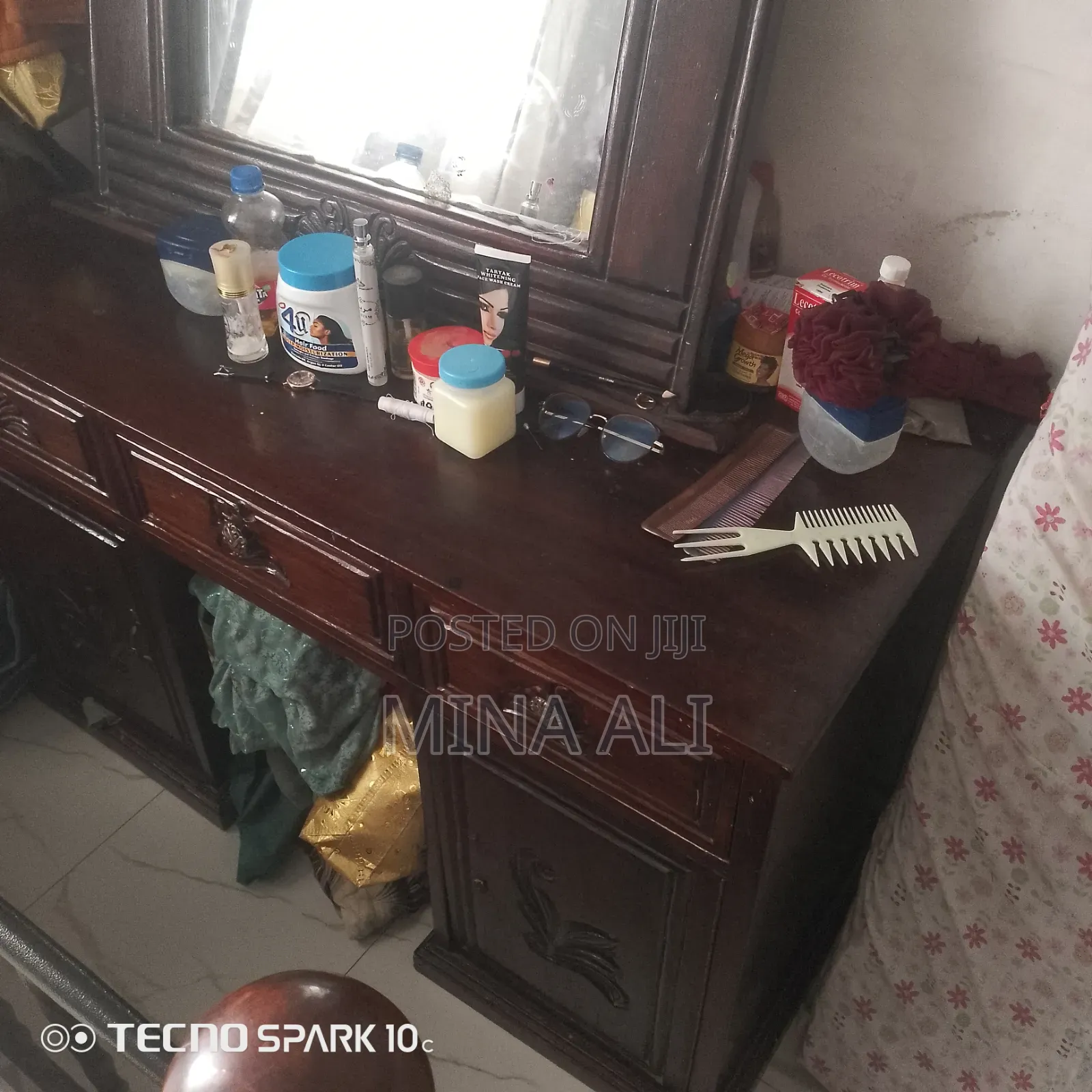 Dressing Table Plus 2 Side Drawers