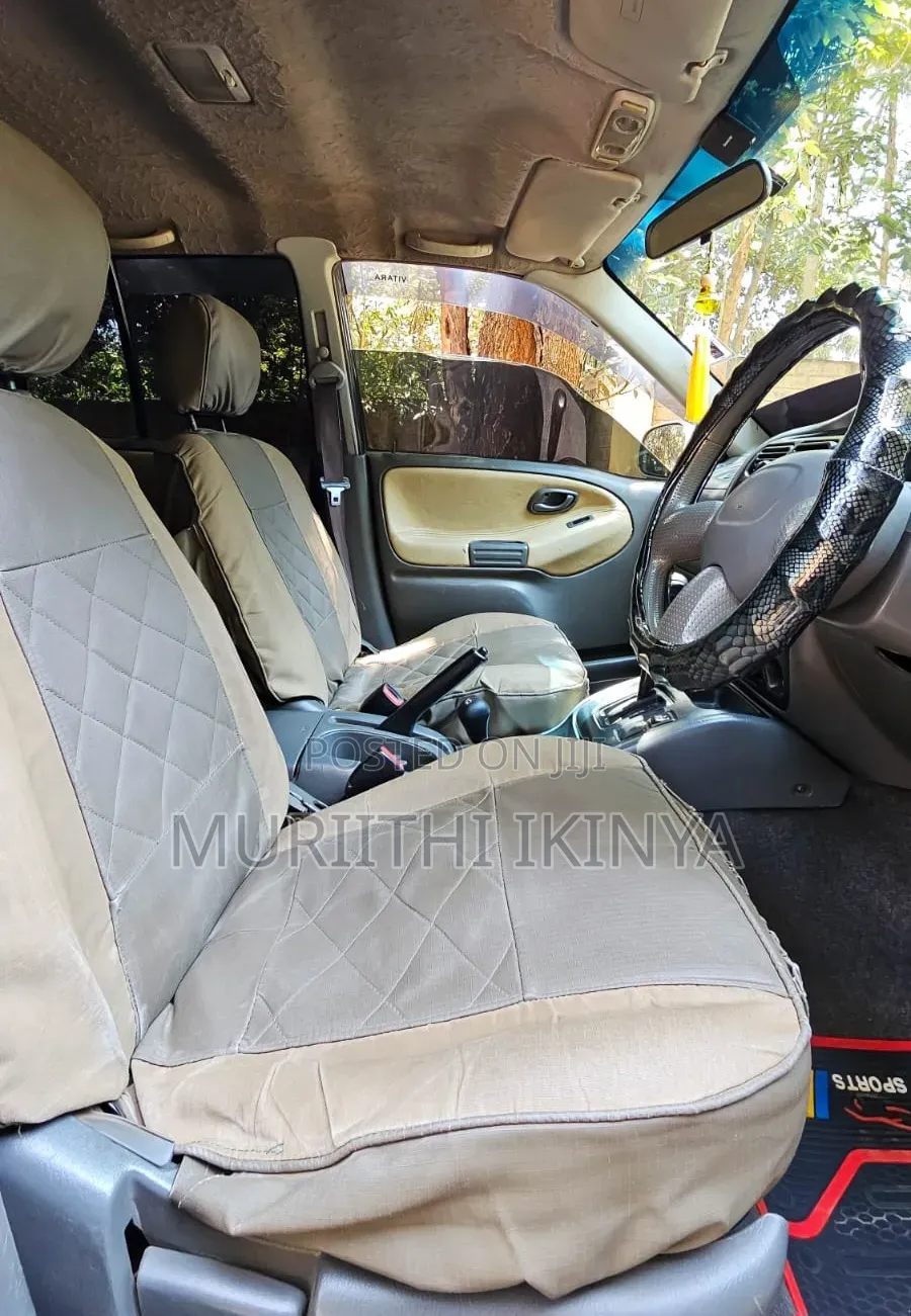 Suzuki Escudo 2000 Beige