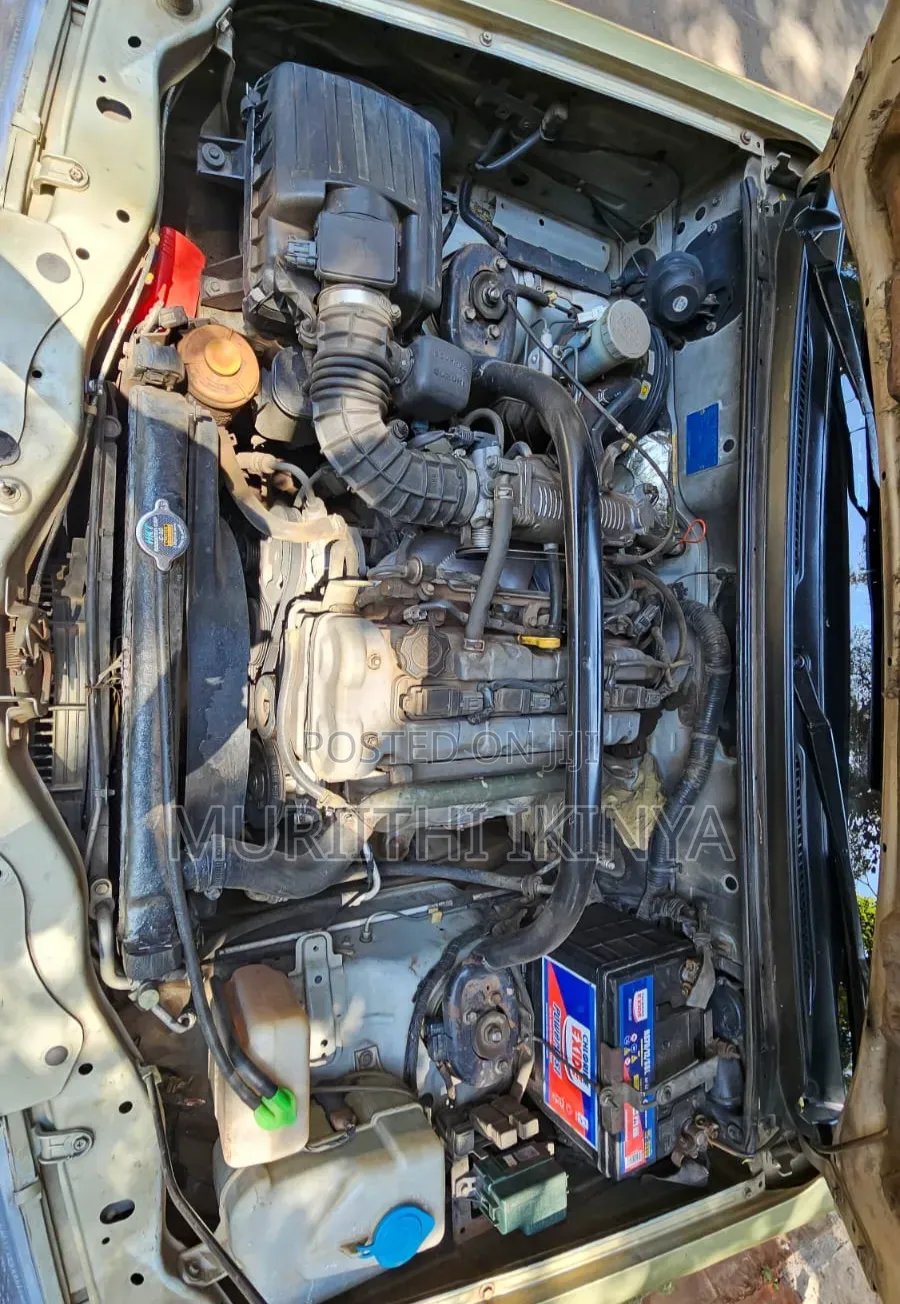 Suzuki Escudo 2000 Beige