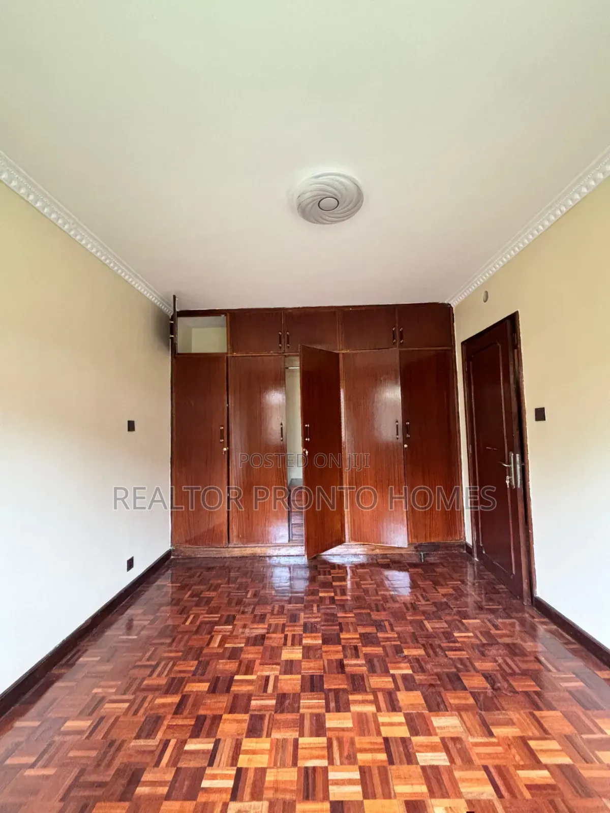 4bdrm Townhouse / Terrace in Kilimani, Hurlingham for rent