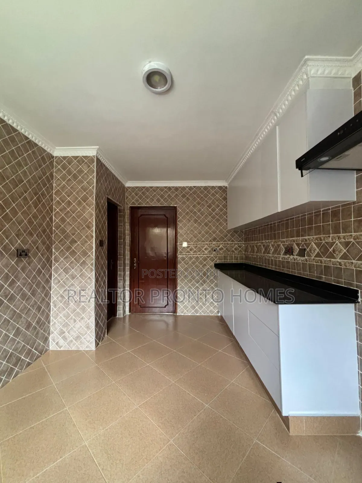 4bdrm Townhouse / Terrace in Kilimani, Hurlingham for rent