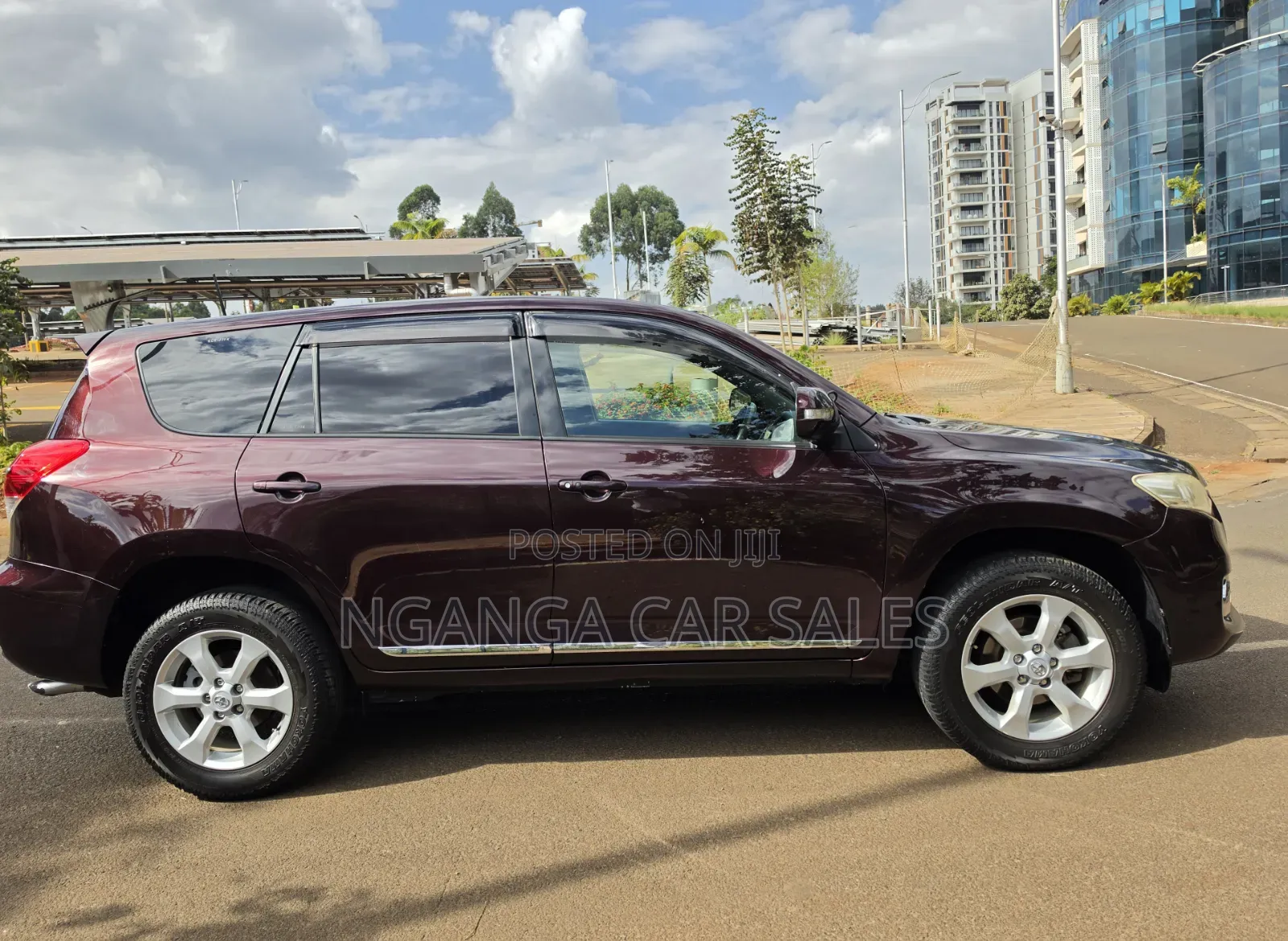 Toyota Vanguard 2011 Maroon