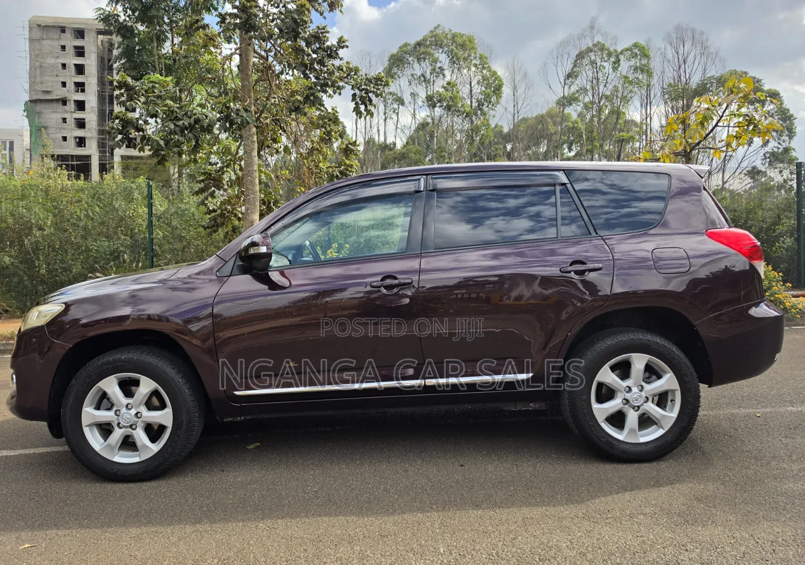 Toyota Vanguard 2011 Maroon