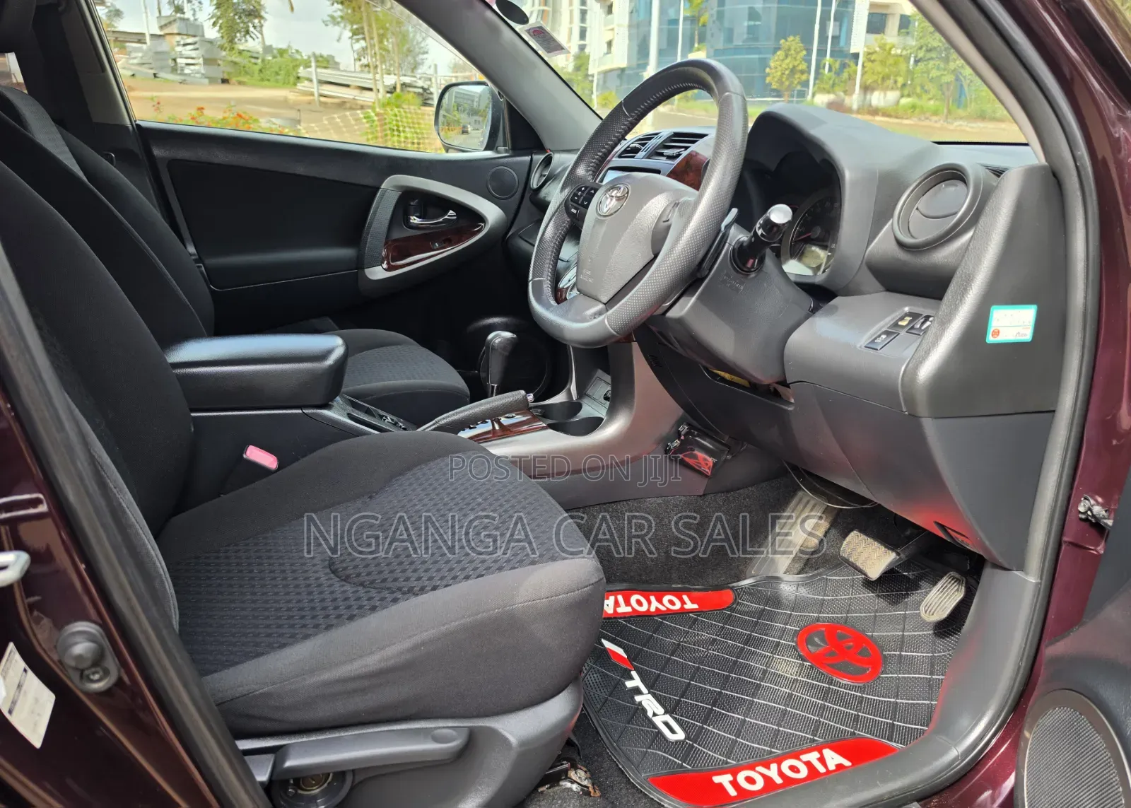 Toyota Vanguard 2011 Maroon