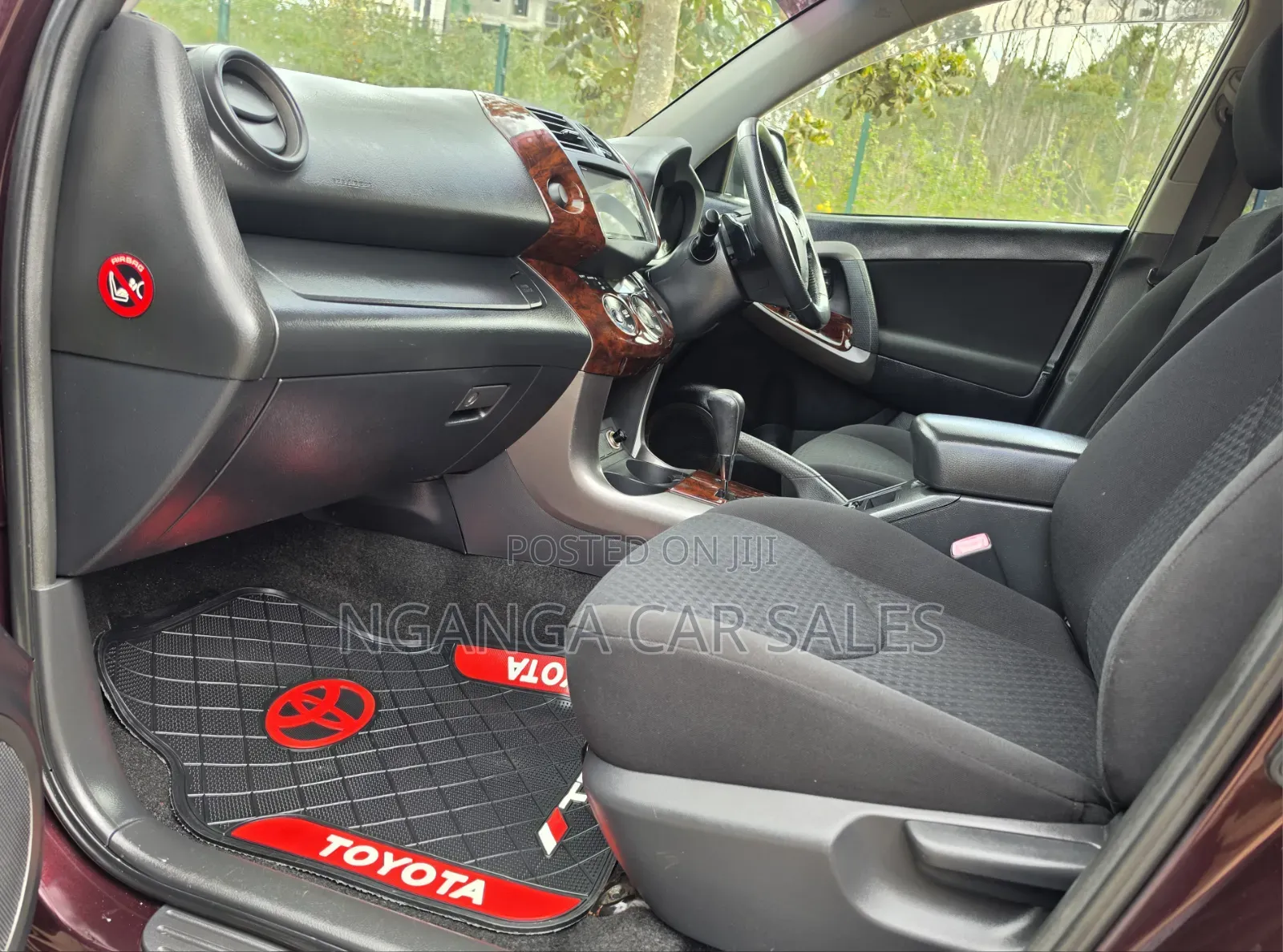 Toyota Vanguard 2011 Maroon