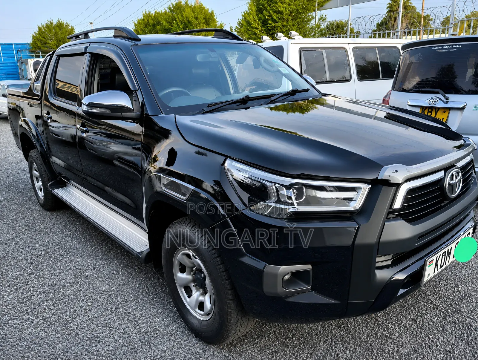 Toyota Hilux SR5 2013 Black