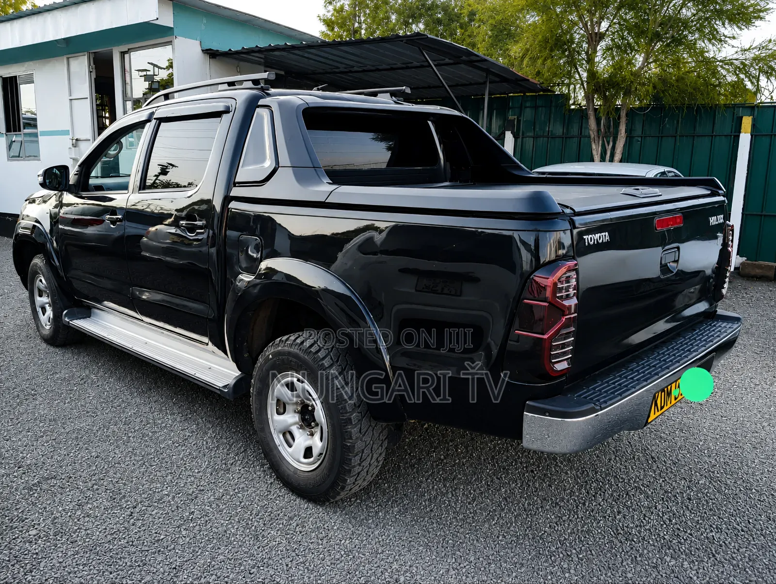 Toyota Hilux SR5 2013 Black